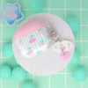 Airpodfodral med Bag Charm - Stripes & Berries
