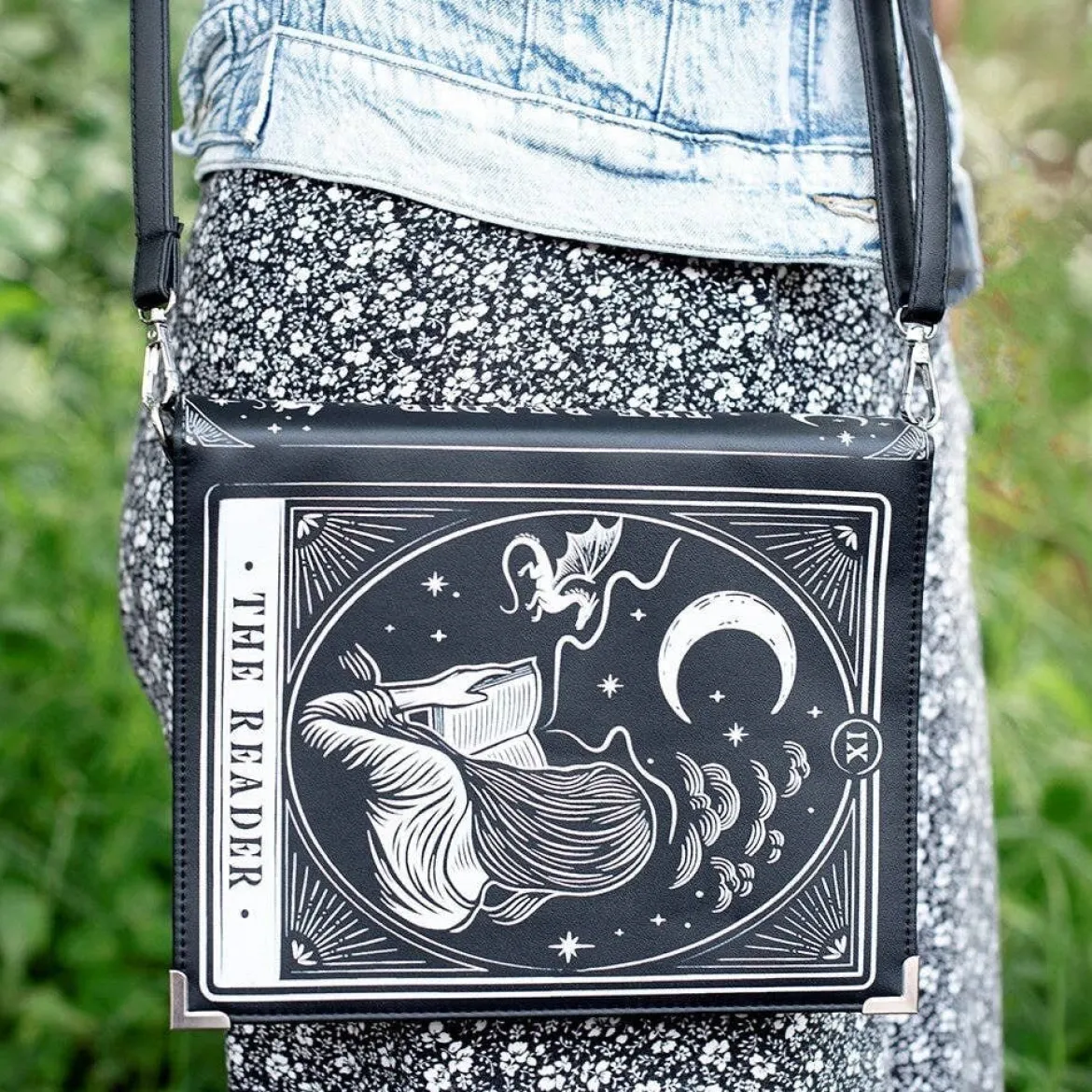 Crossbody-väska - The Reader
