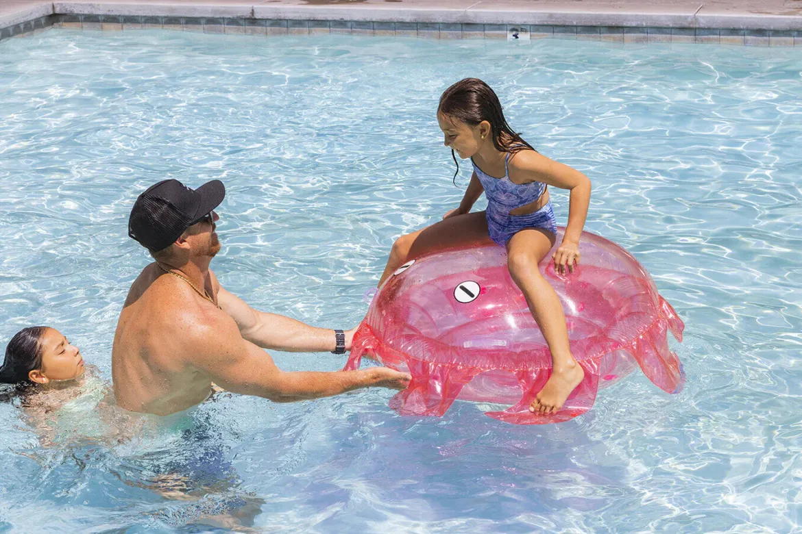 Pool Float Flapjack Octopus (Mendako)